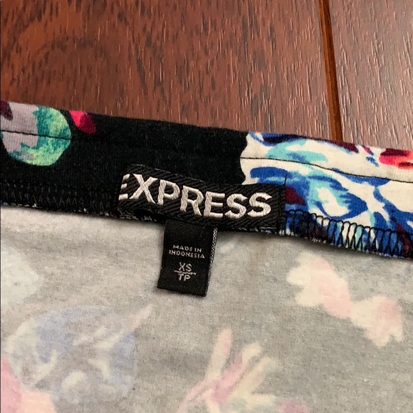 Mini skirt from Express - Picture 2 of 2